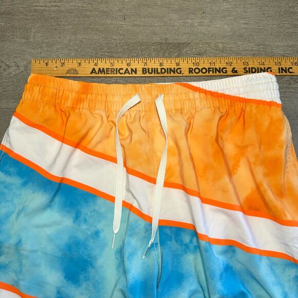 NWOT Chubbies Classic Swim Trunk 5.5" Medium - Picture 4 of 6
